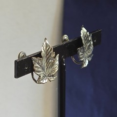 Vtg Sterling Silver Floral Earrings 3.25g Fine Jewelry Leaf Screw-Backs