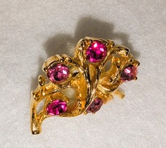 Stunning gold parure with brilliant pink stones in two different shades