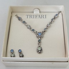New Trifari Blue Rhinestone Silver Tone Drop Necklace Pierced Earrings Set