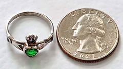 QUALITY 925 Sterling Silver CLADDAGH Ring Emerald Colored Heart Stone Sz 5.25