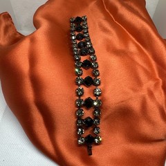 Vtg Wavy Black Crystal and Rhinstones Victorian Bracelet. 1”x7”. See pics.