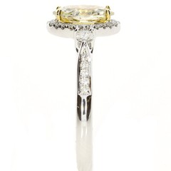 .99CT WHITE & FANCY YELLOW DIAMOND 18KT 2 TONE GOLD 3 STONE HALO ENGAGEMENT RING
