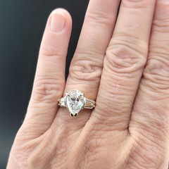 Vtg Sz 9 Ring Lg Teardrop Pear 4 Baguette Cubic Zirconia 18KGE Designer Jewelry
