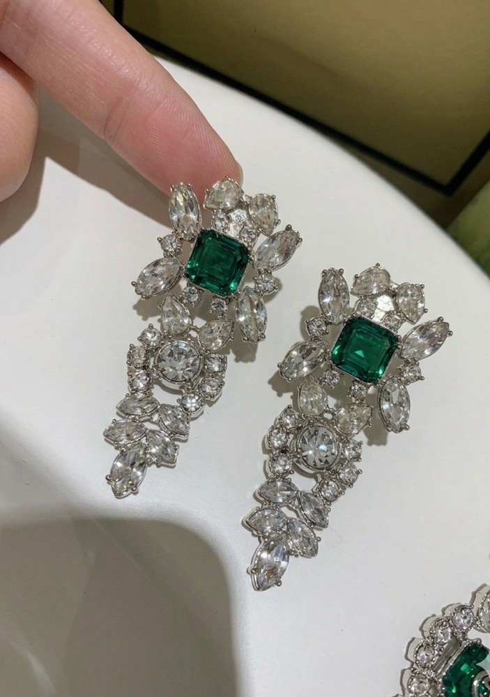 Vintage style Green Crystal Cluster Dangle Clip-On Earrings Silver