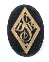 Vtg Old Clef Musical Musician Goldtone Emblem Brooch As-is No Pin Letters D B