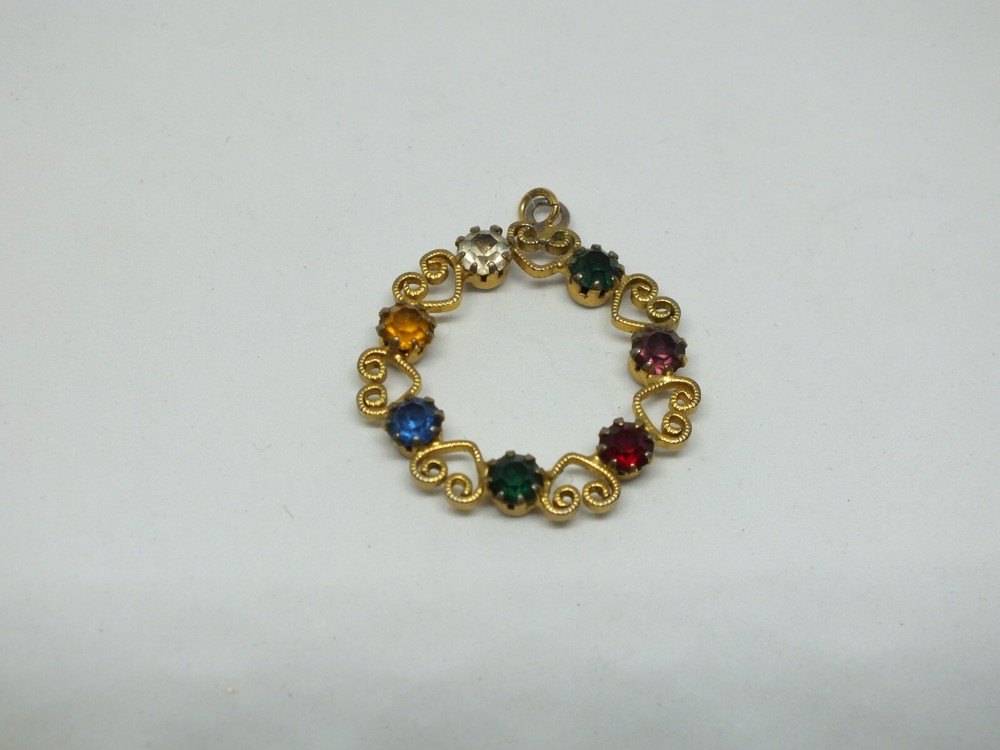 Beautiful Pendant Gold Tone Filigree Hearts Colorful Rhinestones 1 1/8″ NICE