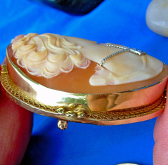 Original EARTH MINED DIAMOND Deco Antique Victorian SOLID 14K GOLD Cameo Broach