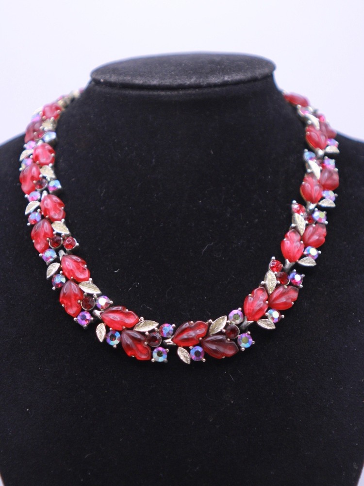 Vintage Lisner Red Oak Leaf Thermoset Rhinestone necklace 16”
