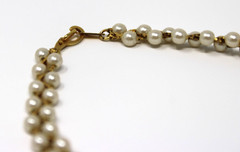Vintage Graduated Pearl Necklace w/ Gold Vein – 23–24” Layered Rows
