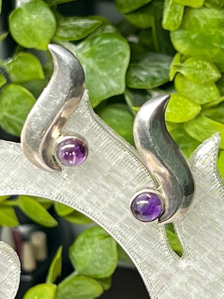Vintage Mexico Sterling Modernist Amethyst Cabochon Screw Back Earrings