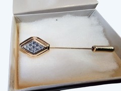 1984 Avon Pavé Gold-Tone Stickpin In Original Box – Unused Vintage Stock