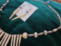Vintage Tiamo Spike Bib Necklace & Earrings Set Bone or Horn?