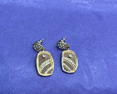 Mixed Lot Vintage & Current Costume Jewlery. Very Good Condition. All Wearable.