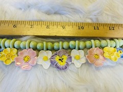 VINTAGE Flying Colors 80-90”s NECKLACE Flowers Pansy Leaves Colorful