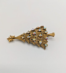 Vintage Christmas Tree Brass Tone Brooch Pin with Aurora Borealis Rhinestones