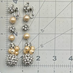 Vintage silver tone clear rhinestones faux pearls dangle drop clip on earrings