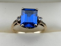 Vintage Kimberly 10K Gold, 3.7 ct Blue Tanzanite & Spinel Ring Size 6 – 2.7 gm