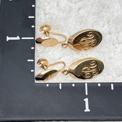 Vintage Nemo Monogram Earrings Cursive R Gold Tone Screw Backs Signed 1.5″
