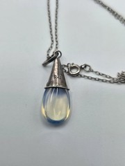 Vintage Sterling Silver Filigree Opalite Glass Teardrop Pendant Necklace 16″
