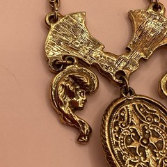 Victorian Revival Gold Tone Pendant Necklace W/ Black Oval Cameo Hand Painted