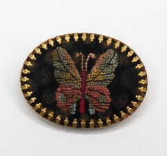 VTG Multicolor Black Needlepoint Butterfly Gold Tone Oval Brooch Pin 1 5/8″