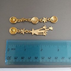 Vintage Gold Tone Earth Shooting Star Earrings Asymmetrical Planet Globe