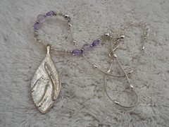 KC Silvertone Rhinestone Purple Pendant Necklace (A48)