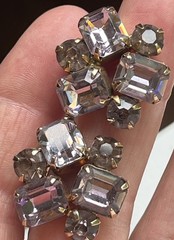Vintage Weiss Prong Set Purple Lilac Faceted Crystal Glass Clip On Earrings