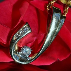 14k yellow gold pendant 0.24ct natural diamond charm vintage handmade 2.4gr