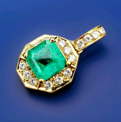 Original EARTH MINED Colombian EMERALD DIAMOND Pendant Deco Halo SOLID 18K GOLD
