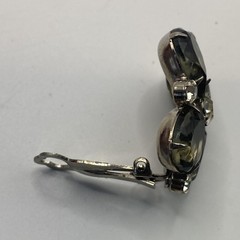 Vintage Gray Rhinestone Clip On Earrings Silver Tone Flower Stud 1.25in Jewelry