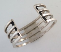 Heavy Vintage Sterling Silver & Lapis High Quality 74 Gram Cuff Bracelet