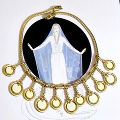 VTG Runway Rare Etruscan MONET Bib Necklace Dangle Sliding Charm White Enamel GP