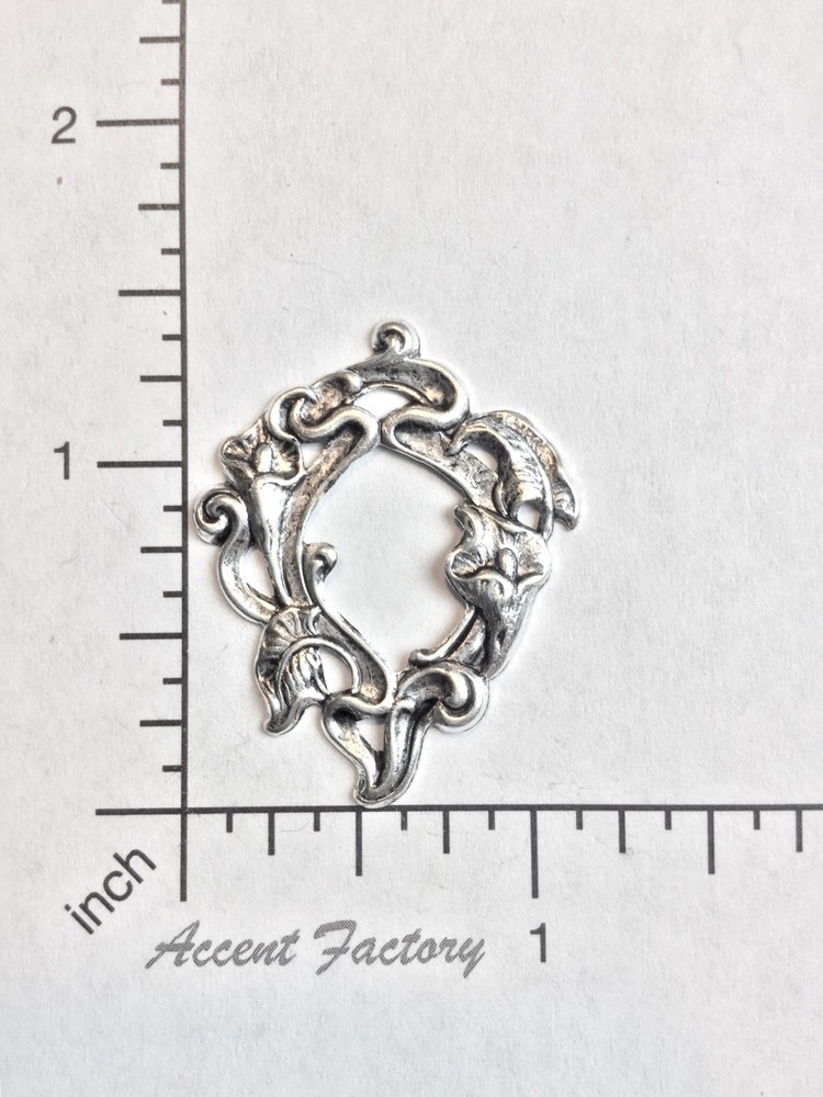 31494 2 Pc Matte Silver Oxidized Victorian Floral Spray Jewelry Finding