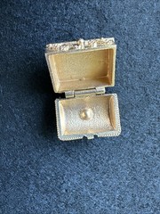 Vintage Avon 1974 Queen’s Ransom Treasure Chest Pill Box Pendant No Chain
