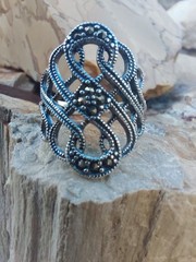 Vtg. RJ GRAZIANO Filigree Infinity 925 & Marcasite Ring- Size 8