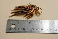 Lot Of 7 Gold Tone Vintage Brooches of various sizes materials, Rhinestones