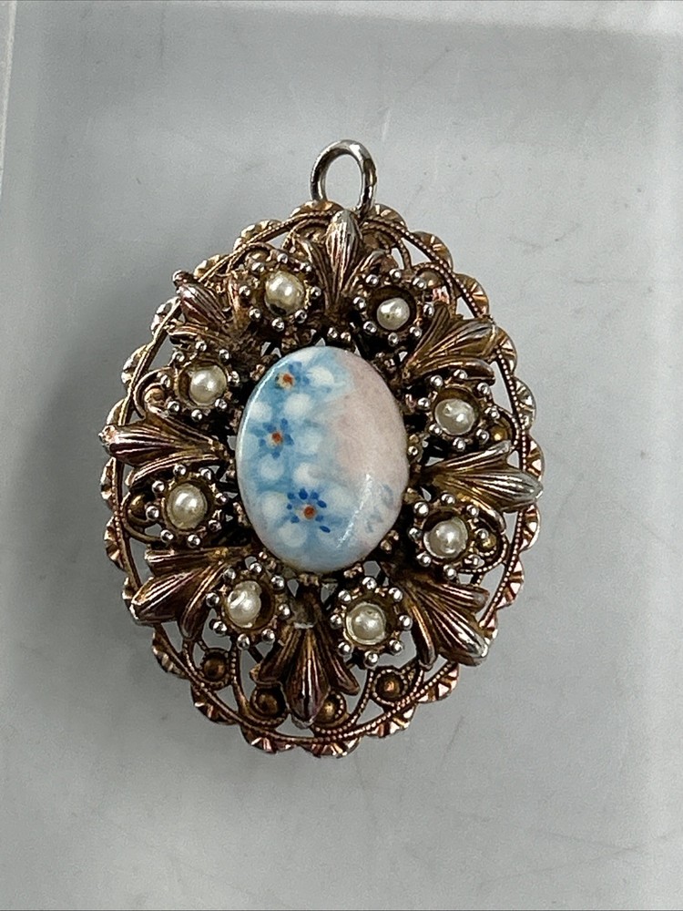 Vtg HandPainted Gold Tone Blue Flower Guilloche Enamel/Faux Pearl Enamel Pendant