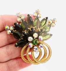 JULIANA DeLizza Elster Olivine Rhinestone & Metal Loop Brooch Vintage Jewelry