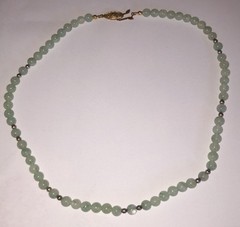 Natural Green Jadeite Jade Bead 16” Necklace Gold Tone Clasp