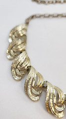 Coro Swirl Link Gold Tone Vintage Necklace 17 in 1950s 1960s jewelry flawed