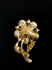 Vtg English Rose Rhinestone Brooch/Pin Pink/ Faux Pink Corral Gold Tone Beautifu