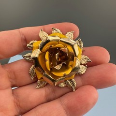 Vintage Yellow Enamel Flower Brooch Dangle Earrings Set Gold Tone Cabbage Rose