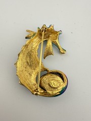 LIND GAL RARE GOLDTONE ENAMELED BLUE SEAHORSE RHINESTONE JELLY BROOCH K63C
