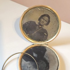 Victorian Mourning Locket Gold-Filled 2 Tintype Photos c1860 Antique Pendant