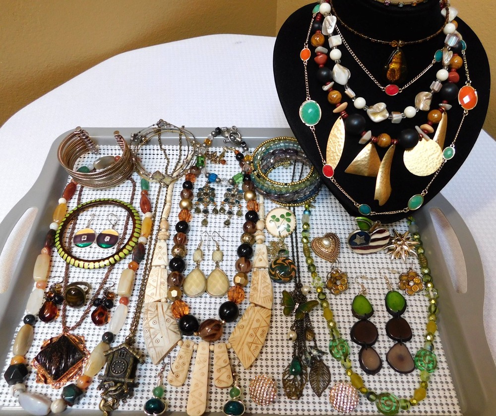 Vintage & Mod Boho Hippy Style Costume Jewelry Lot 35 Piece All Ready to Wear