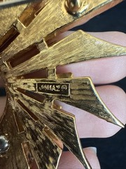 VINTAGE JOMAZ SIGNED GREEN BLUE ENAMEL GOLD TONE RHINESTONE PIN BROOCH 2.25”