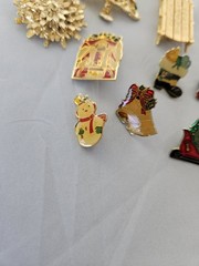 Christmas Brooches Pin Earrings Lot Enamel Avon Gerrys JJ Vtg Holiday Lot Of 19