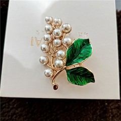 Enamel Faux Pearl Flower Pin Brooch Vintage Style Green Leaves Plant Brooch