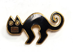 Vintage MMA 1985 Signed Metropolitan Museum Of Art Black Enamel Cat Brooch / Pin